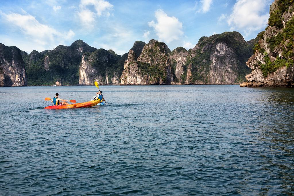 Emeraude Classic Cruises Ha Long Buitenkant foto