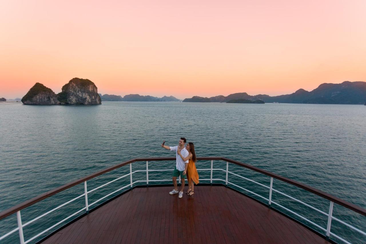 Emeraude Classic Cruises Ha Long Buitenkant foto